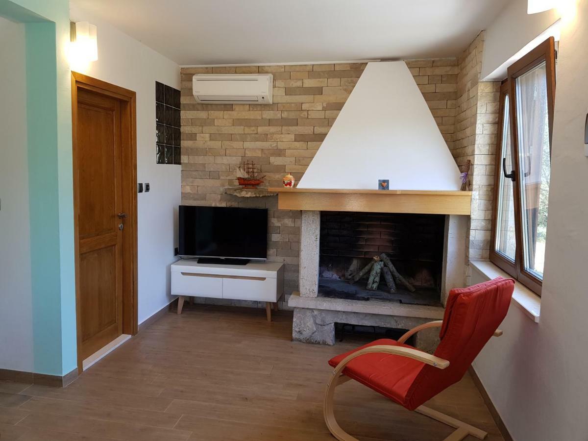 Holiday Home Strpuncina Ллука Экстерьер фото